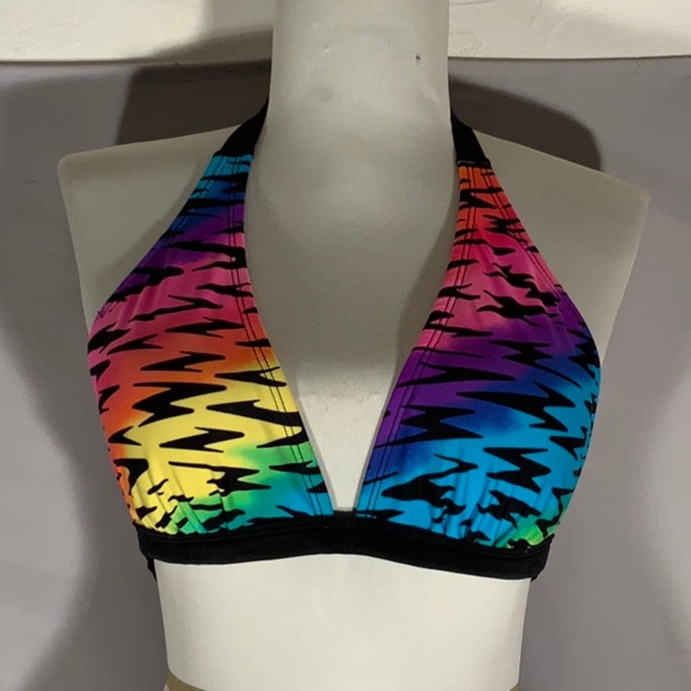 Winki bikini swimsuit top